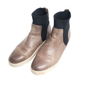Frye, Brea Chelsea Womens Boot, Stone Size 8M